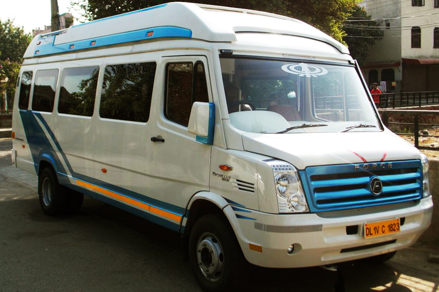 Luxury Tour Bus - Ultra Luxury Coach 1x1 11 Seater Hire - Car Rental Delhi