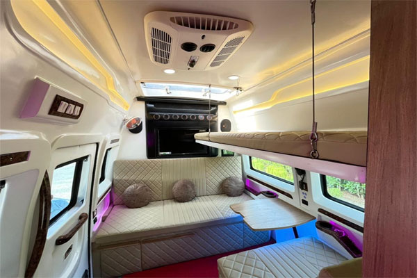 Caravan Rental Delhi - Vanity Van Hire Delhi - Camper Van On Rent in Delhi - Caravan Hire in Delhi - Vanity Van Rent Delh