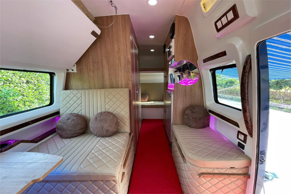 Caravan Rental Delhi - Vanity Van Hire Delhi - Camper Van On Rent in Delhi - Caravan Hire in Delhi - Vanity Van Rent Delh