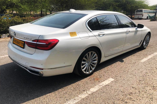 Bmw Taxi Delhi, Bmw Luxury Cabs Delhi, Bmw taxi service delhi, Bmw on rent in delhi