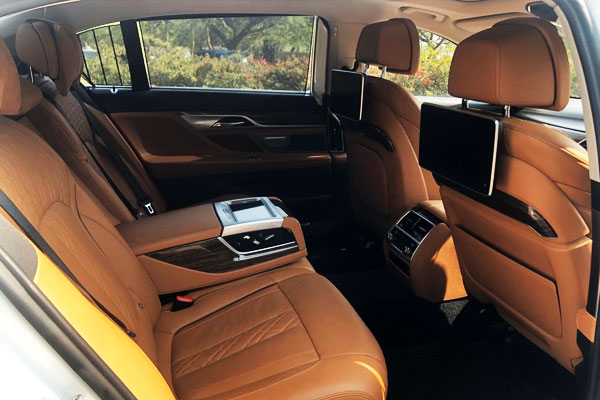 Bmw Taxi Delhi, Bmw Luxury Cabs Delhi, Bmw taxi service delhi, Bmw on rent in delhi