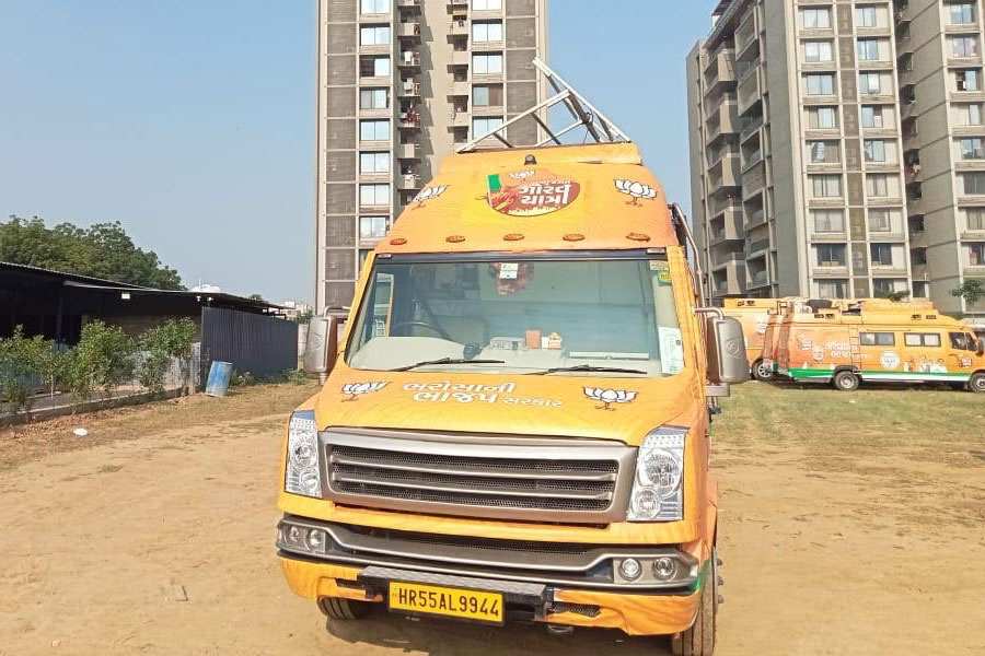 Election Campaign van hire delhi, Election Campaigning van on rent delhi, Rent Election Advertising Van, Chunaav Prachaar Van Rent, Chunaav Prachaar Van On Rent Delhi, Election Campaign Van Rental Himachal, Election Campaign Van gujarat, Election Campaign Van Chandigarh, Election Campaign On Rent India