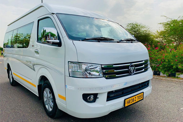 8 Seater Foton View Cs2 - VIP Luxury Minivan Hire Delhi & Gurgaon - Car Rental Delhi