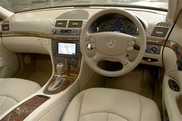 Mercedes Benz GL Class 350 - Mercedes Taxi Rentals - Mercedes Taxi Hire Delhi