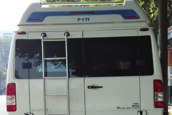 Mercedes Force Ultra Luxury - Mercedes Minibus Hire - Car Rental Delhi