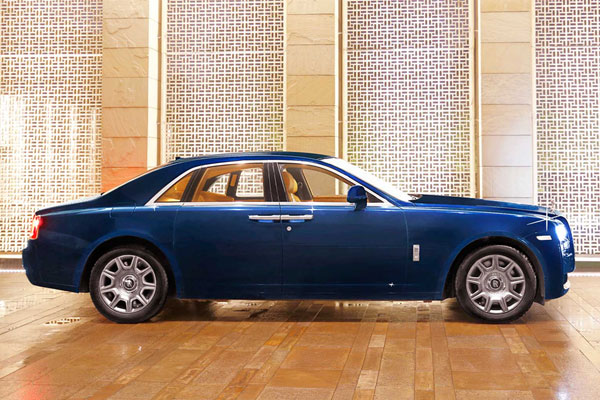 Rolls Royace Ghost Series-2 - Luxury Car Hire Services - Car Rental Delhi