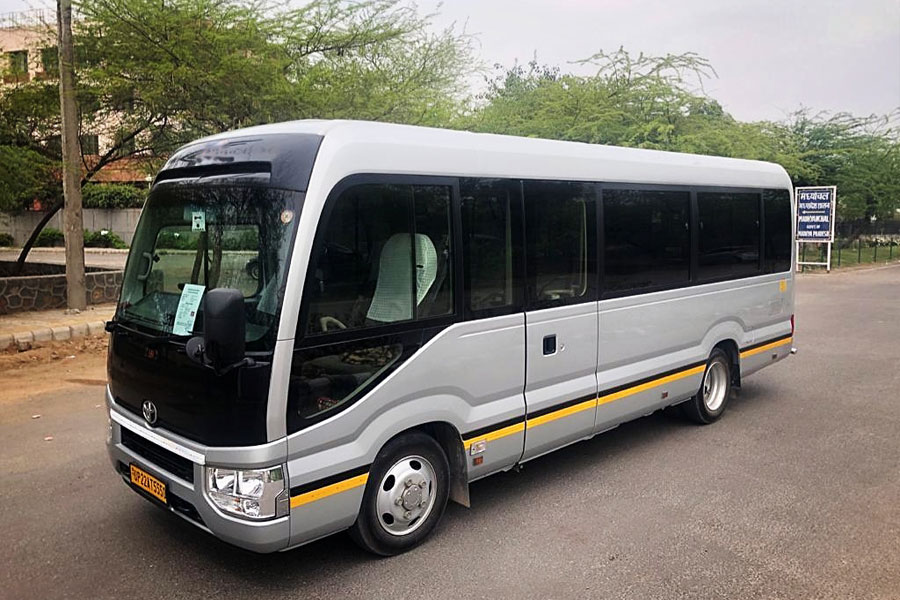 Toyota coaster mini bus hire delhi - toyota coaster bus on rent delhi
