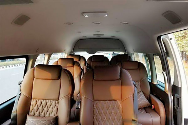 Toyota Commuter Grand Hiace - Luxury Imported Van Hire - Car Rental Delhi