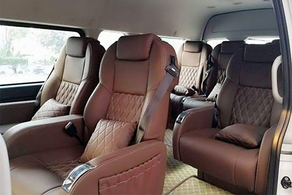Toyota Commuter Grand Hiace - Luxury Imported Van Hire - Car Rental Delhi