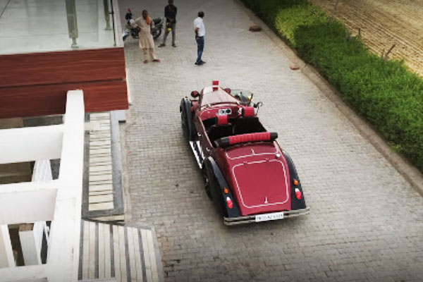 Vintage Car Hire Wedding Delhi, Old Classic Car On Rent Delhi, Vintage Car Rental Delhi