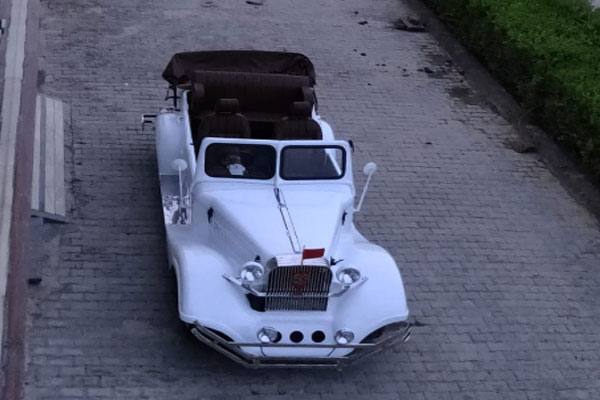Vintage Car Hire Wedding Delhi, Old Classic Car On Rent Delhi, Vintage Car Rental Delhi