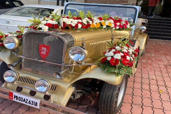Vintage Car Hire Wedding Delhi, Old Classic Car On Rent Delhi, Vintage Car Rental Delhi