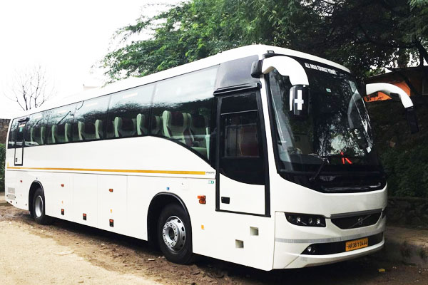 Volvo Bus Latest Series - Volvo Bus 45 Seater Hire Delhi & Gurugram - Car Rental Delhi
