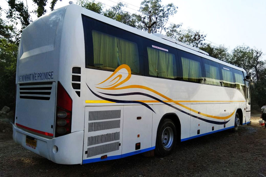 Volvo Bus rental delhi - volvo bus hire delhi - volvo bus booking - Car Rental Delhi